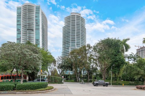 Condo in Miami, Florida, 2 bedrooms  № 1027106 - photo 19