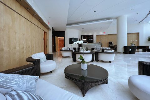 Copropriété à vendre à Miami, Floride: 2 chambres, 215.53 m2 № 1027106 - photo 16