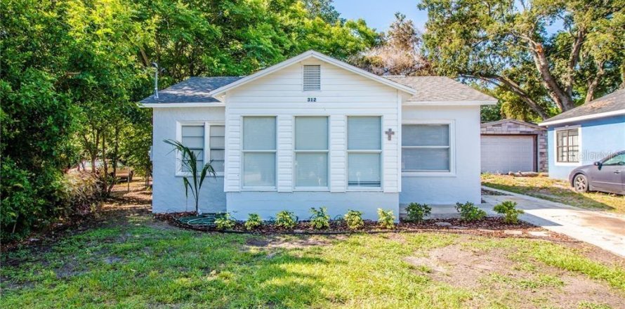 House in Winter Haven, Florida 2 bedrooms, 72.84 sq.m. № 1360075