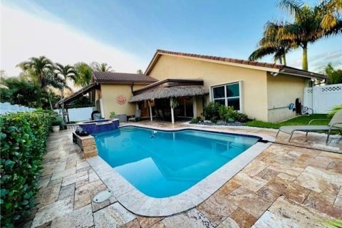 Villa ou maison à vendre à Margate, Floride: 3 chambres, 149.2 m2 № 1026618 - photo 4