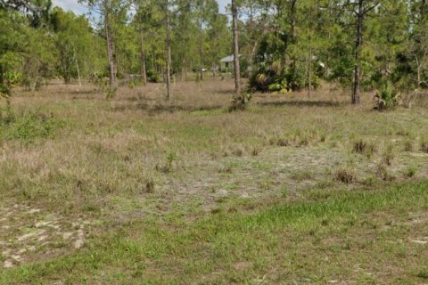 Terreno en venta en Lehigh Acres, Florida № 1051323 - foto 5