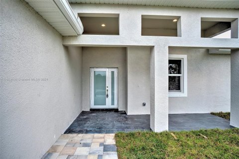 Casa en venta en Lehigh Acres, Florida, 3 dormitorios, 159.23 m2 № 1031103 - foto 5