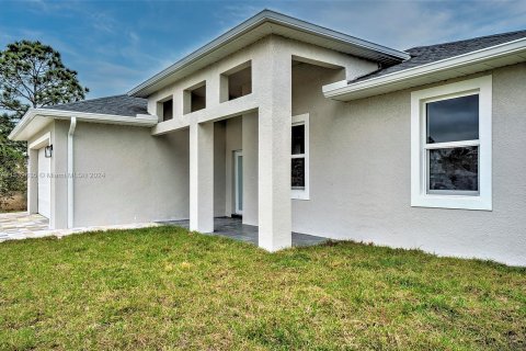 Villa ou maison à vendre à Lehigh Acres, Floride: 3 chambres, 159.23 m2 № 1031103 - photo 10