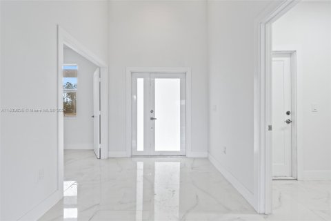 Villa ou maison à vendre à Lehigh Acres, Floride: 3 chambres, 159.23 m2 № 1031103 - photo 24