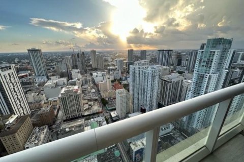 Condominio en alquiler en Miami, Florida, 1 dormitorio, 78.5 m2 № 1060390 - foto 8