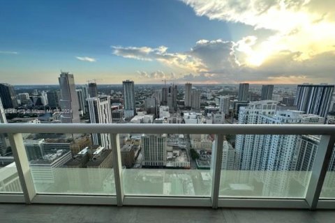 Condominio en alquiler en Miami, Florida, 1 dormitorio, 78.5 m2 № 1060390 - foto 7