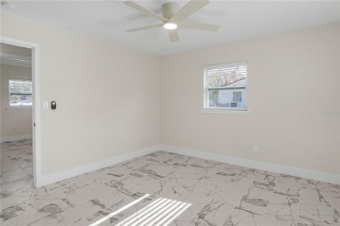 House in Edgewater, Florida 3 bedrooms, 109.25 sq.m. № 1052794 - photo 25