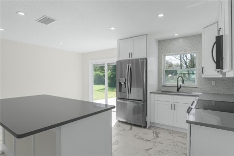 Casa en venta en Edgewater, Florida, 3 dormitorios, 109.25 m2 № 1052794 - foto 1