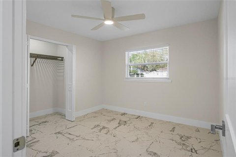 House in Edgewater, Florida 3 bedrooms, 109.25 sq.m. № 1052794 - photo 20