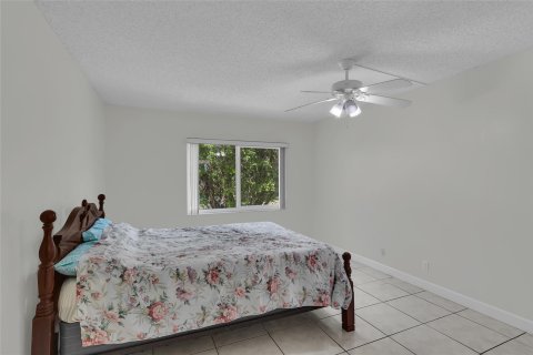 Купить кондоминиум в Пемброк-Пайнс, Флорида 2 спальни, 142.42м2, № 1099161 - фото 11