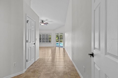 Villa ou maison à vendre à Odessa, Floride: 5 chambres, 279.36 m2 № 1374132 - photo 24