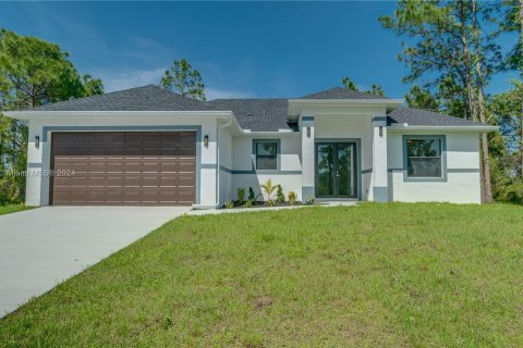 Casa en venta en Lehigh Acres, Florida, 3 dormitorios № 1074070 - foto 1