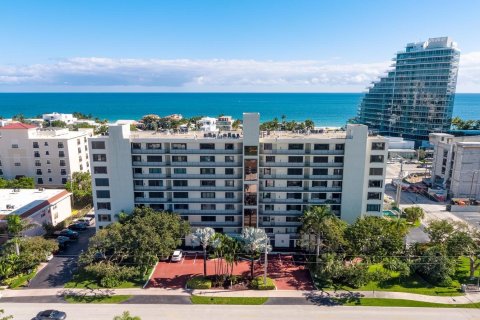 Condo in Fort Lauderdale, Florida, 2 bedrooms  № 1036189 - photo 1