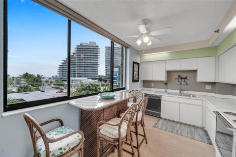 Condo in Fort Lauderdale, Florida, 2 bedrooms  № 1036189 - photo 19