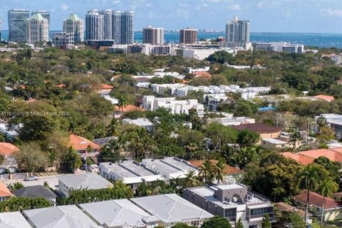 Adosado en venta en Miami, Florida, 3 dormitorios, 183.2 m2 № 1240816 - foto 6