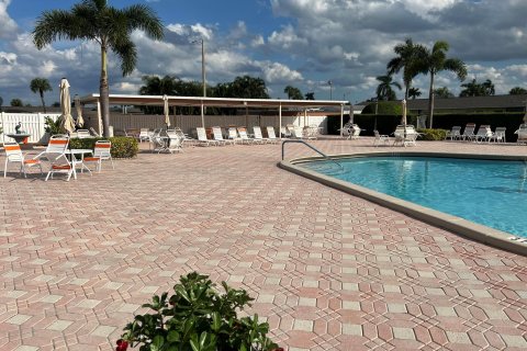 House in West Palm Beach, Florida 1 bedroom, 56.76 sq.m. № 1054995 - photo 3