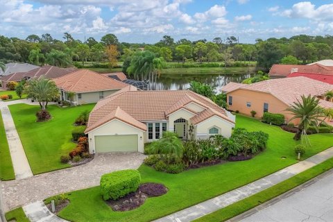 Villa ou maison à vendre à Sarasota, Floride: 4 chambres, 217.11 m2 № 1376277 - photo 1