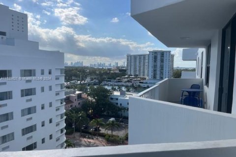 Купить кондоминиум в Майами-Бич, Флорида 2 спальни, 81.2м2, № 1050376 - фото 2