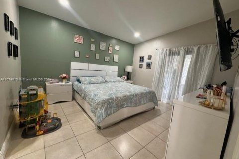 Casa en venta en Miami, Florida, 3 dormitorios, 130.62 m2 № 1396988 - foto 8