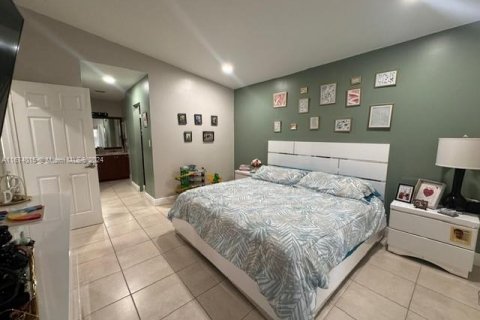 Casa en venta en Miami, Florida, 3 dormitorios, 130.62 m2 № 1396988 - foto 7