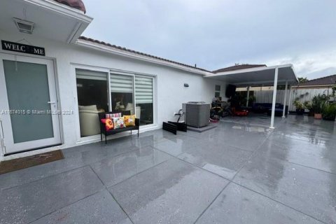 Villa ou maison à vendre à Miami, Floride: 3 chambres, 130.62 m2 № 1396988 - photo 19