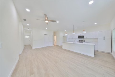 Villa ou maison à vendre à Tampa, Floride: 3 chambres, 133.97 m2 № 1403441 - photo 24