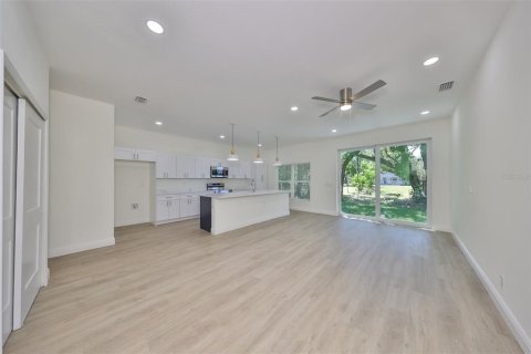 Villa ou maison à vendre à Tampa, Floride: 3 chambres, 133.97 m2 № 1403441 - photo 21