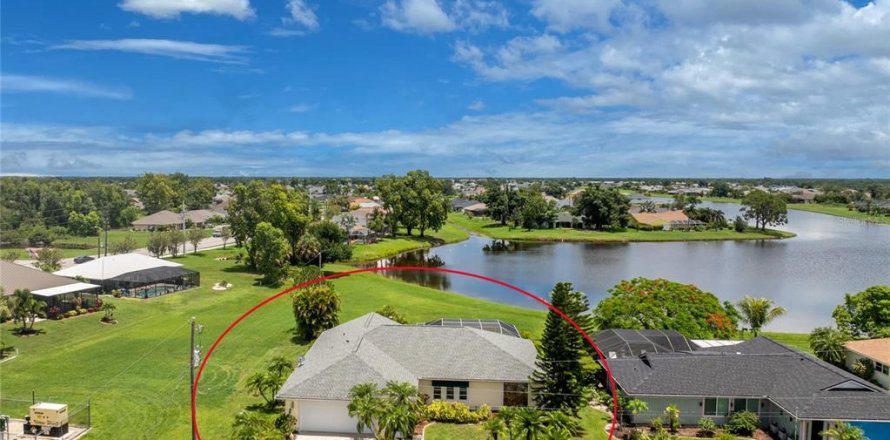 Villa ou maison à Punta Gorda, Floride 3 chambres, 172.05 m2 № 1254785