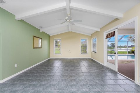 Villa ou maison à vendre à Punta Gorda, Floride: 3 chambres, 172.05 m2 № 1254785 - photo 11