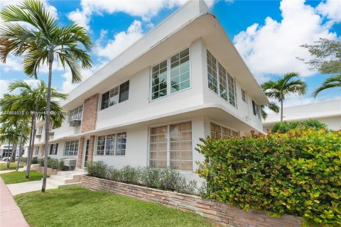 Condominio en venta en Miami Beach, Florida, 1 dormitorio, 68.75 m2 № 1074292 - foto 12