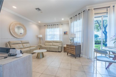 Adosado en venta en Davie, Florida, 3 dormitorios, 179.21 m2 № 1220496 - foto 13