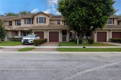 Adosado en venta en Davie, Florida, 3 dormitorios, 179.21 m2 № 1220496 - foto 3