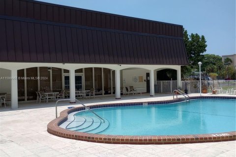 Condominio en venta en Dania Beach, Florida, 1 dormitorio, 71.35 m2 № 1220494 - foto 3