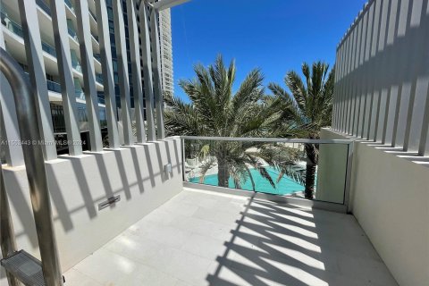 Copropriété à vendre à Sunny Isles Beach, Floride: 21.37 m2 № 1072238 - photo 4