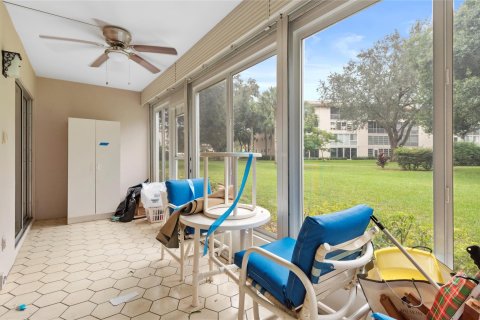 Condominio en venta en Coconut Creek, Florida, 2 dormitorios, 107.86 m2 № 1100434 - foto 3