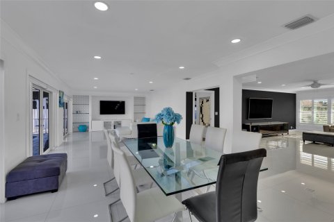 Casa en venta en Fort Lauderdale, Florida, 4 dormitorios, 264.31 m2 № 1100415 - foto 27