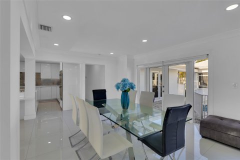 Villa ou maison à vendre à Fort Lauderdale, Floride: 4 chambres, 264.31 m2 № 1100415 - photo 25