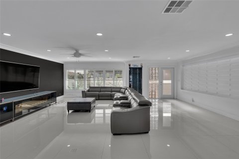 Villa ou maison à vendre à Fort Lauderdale, Floride: 4 chambres, 264.31 m2 № 1100415 - photo 28