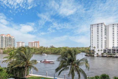 Condominio en venta en Fort Lauderdale, Florida, 1 dormitorio, 85.75 m2 № 1100413 - foto 6