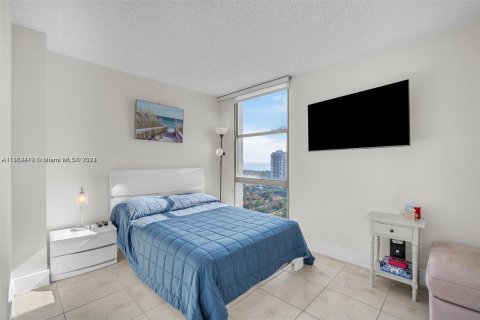 Condo in Aventura, Florida, 2 bedrooms  № 1345741 - photo 19