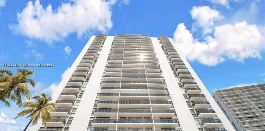 Condo in Aventura, Florida, 2 bedrooms  № 1345741