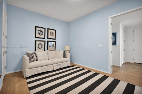 Condominio en venta en Bal Harbour, Florida, 2 dormitorios, 197.05 m2 № 1019293 - foto 15