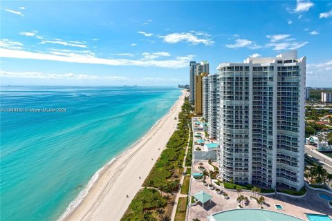 Condo in Sunny Isles Beach, Florida, 2 bedrooms  № 1331547 - photo 4