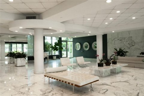 Copropriété à vendre à Miami Beach, Floride: 3 chambres, 154.22 m2 № 1331225 - photo 24