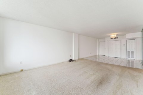Condominio en venta en Palm Beach, Florida, 1 dormitorio, 79.15 m2 № 1098681 - foto 30