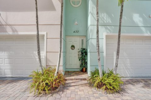 Townhouse in Pompano Beach, Florida 4 bedrooms, 195.47 sq.m. № 1098680 - photo 2