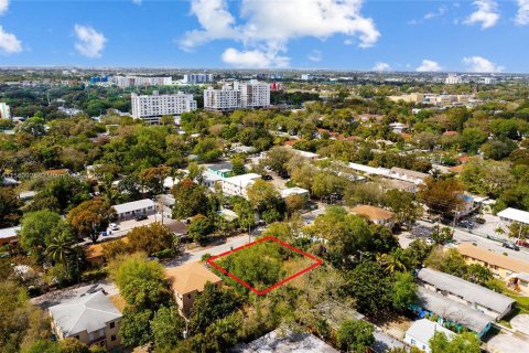 Immobilier commercial à vendre à Miami, Floride № 1098166 - photo 2