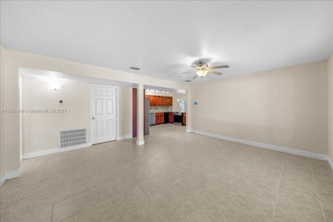 Купить виллу или дом в Палм-Бей, Флорида 3 спальни, № 1035301 - фото 8