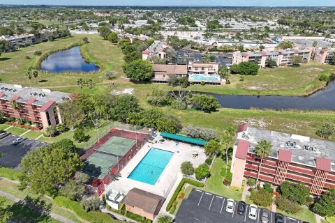 Condominio en venta en Margate, Florida, 2 dormitorios, 103.12 m2 № 1024253 - foto 11