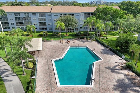 Condo in Pembroke Pines, Florida, 2 bedrooms  № 1074354 - photo 21